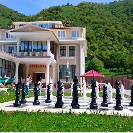 Эдельвейс Hotel Almaty Ngoại thất bức ảnh